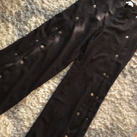 Button up pants - Picture 2 of 3